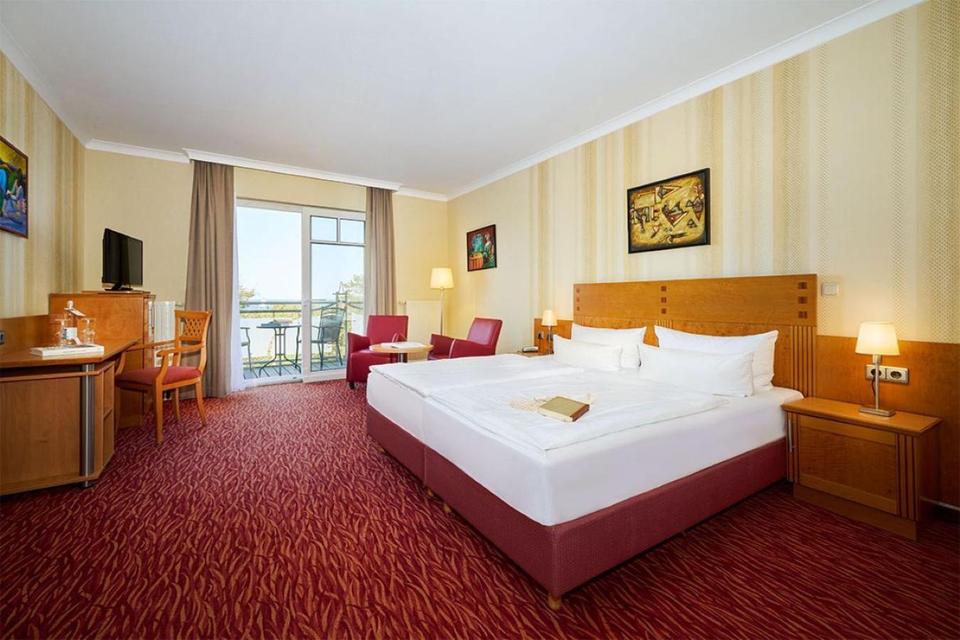 Strandhotel Prinz Von Preussen Zinnowitz Exterior photo